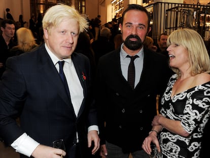 Boris Johnson, Evgeny Lebedev y Rachel Johnson en un evento del 'Evening Standard', en 2012 en Londres.