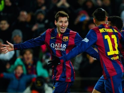 Messi, Neymar i Rafinha celebren un gol.