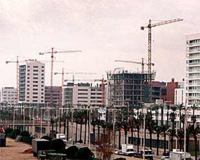 Promoción de pisos en Barcelona, en la zona de Diagonal Mar.
