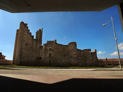 Vista del castillo de Puñonrostro, en Torrejón de Velasco.