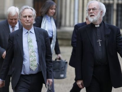 Richard Dawkins y Rowan Williams, a su llegada a la Universidad de Oxford.