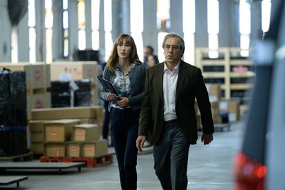 Javier Bardem y Almudena Amor en un momento de ‘El buen patrón’.