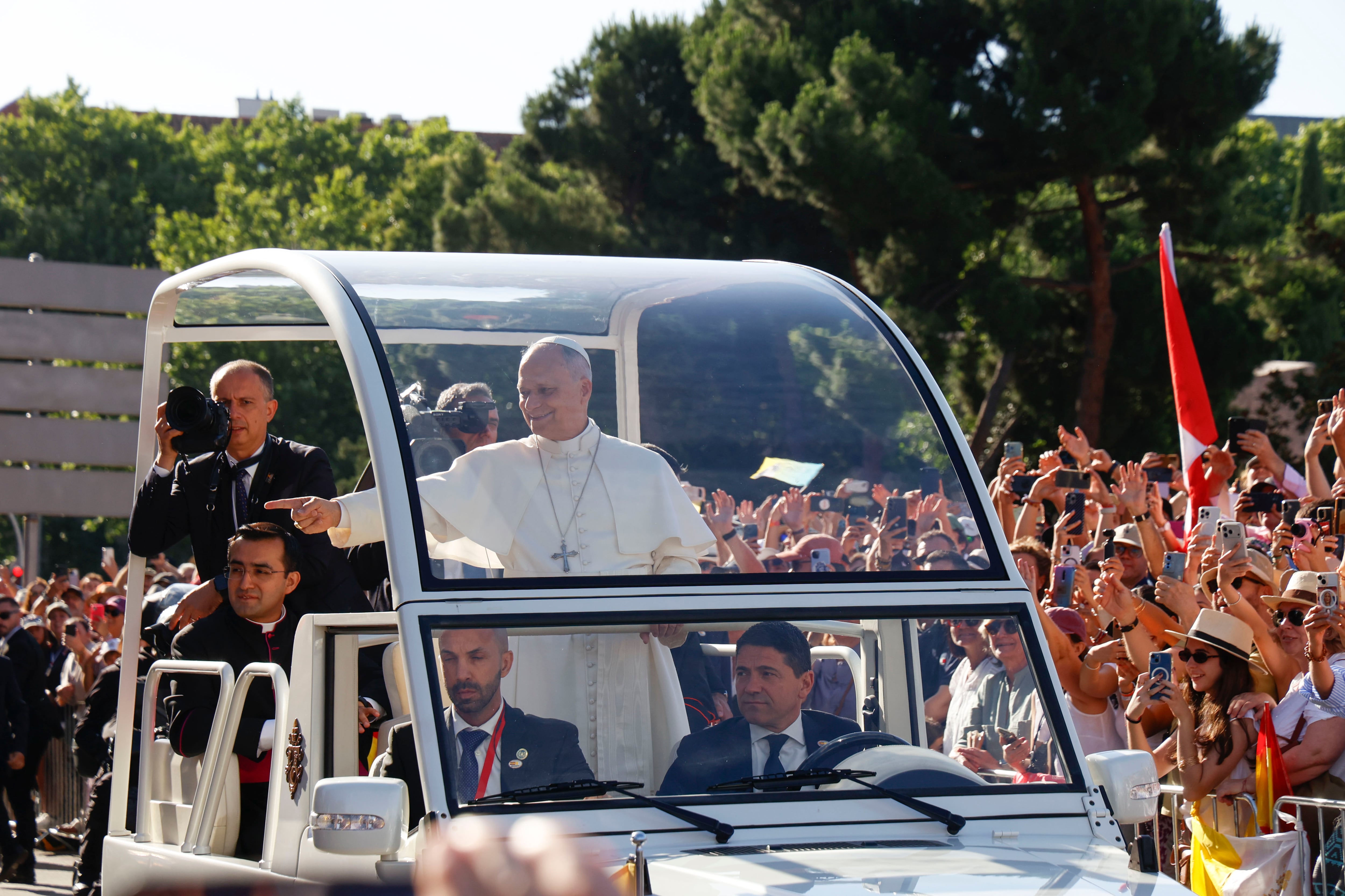 Oído durante la misa del Papa en Cibeles: “Aquí solo hay gen