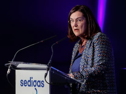 La presidenta de la Comisión Nacional de los Mercados y la Competencia (CNMC), Cani Fernández, en un acto el 31 de mayo.