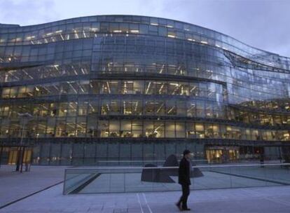 Edificio Plaza Bizkaia en Bilbao, sede del Ente Vasco de la Energía y la SPRI.