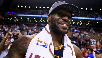 LeBron James celebra el título de la Conferencia Este.