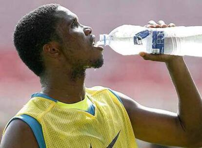 Eto'o, en un entrenamiento del Barcelona.