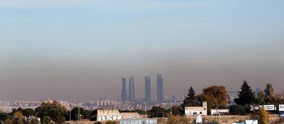 Vista de la capa de contaminación que cubre la ciudad de Madrid.