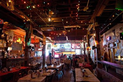 Interior del Ground Zero Blues Club, propiedad del actor Morgan Freeman, en Clarksdale.