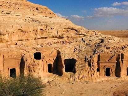 Panteones en Madain Saleh.