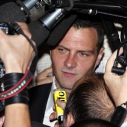 El ex operador de SG, Jerome Kerviel, a su llegada a los juzgados de París