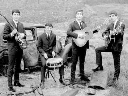 Los Beatles en una foto de promoción hecha en Liverpool en 1962.