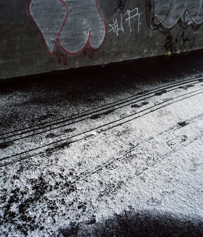 Vía de acceso al puerto (Reikiavik, 2009).