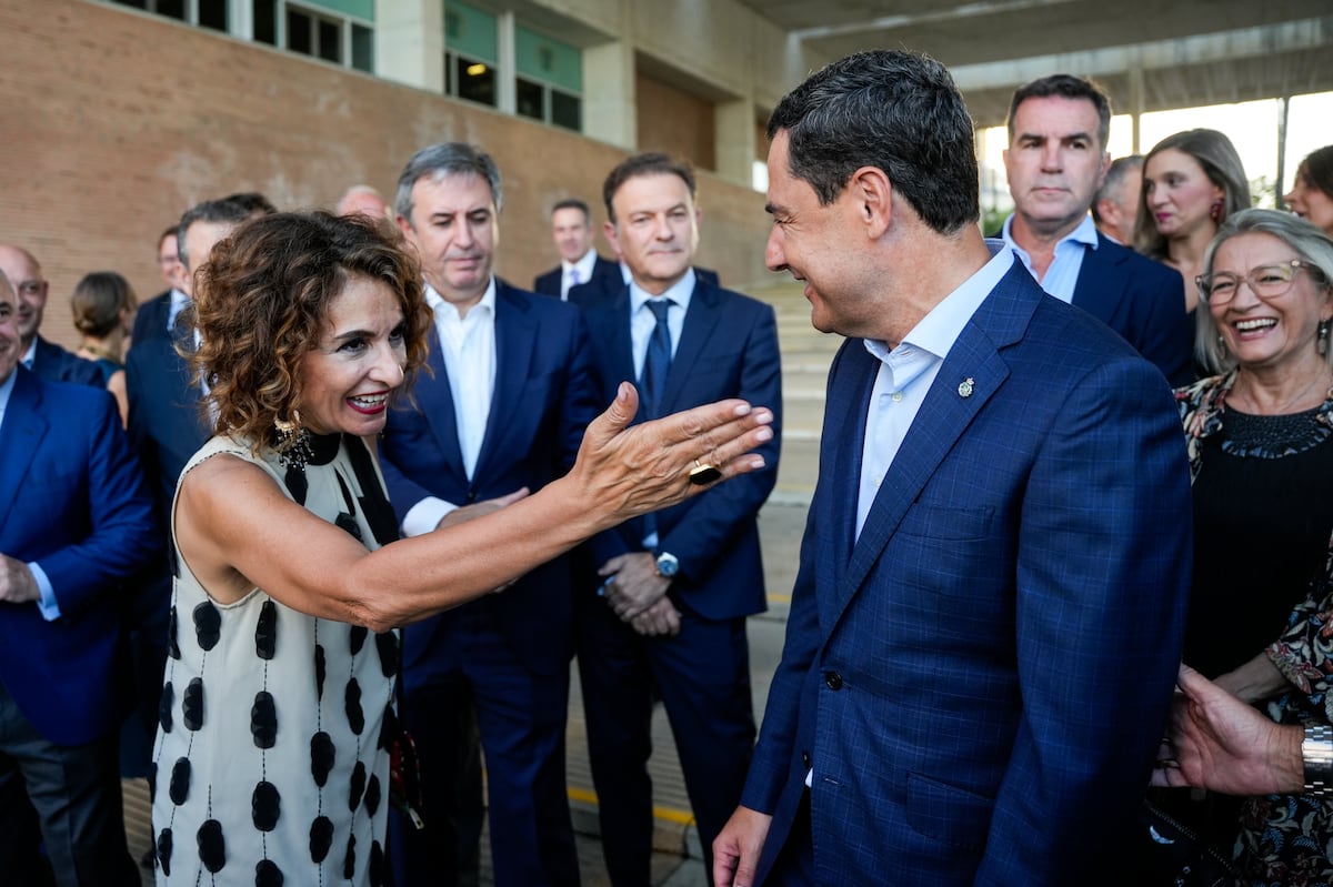 La izquierda andaluza se reanima con la crisis de Moreno, aunque nadie ve un cambio de ciclo