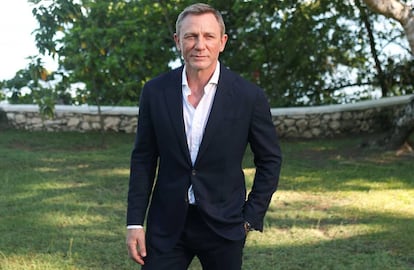 Daniel Craig en Jamaica donde ha comenzado el rodaje de 'Bond 25'.  