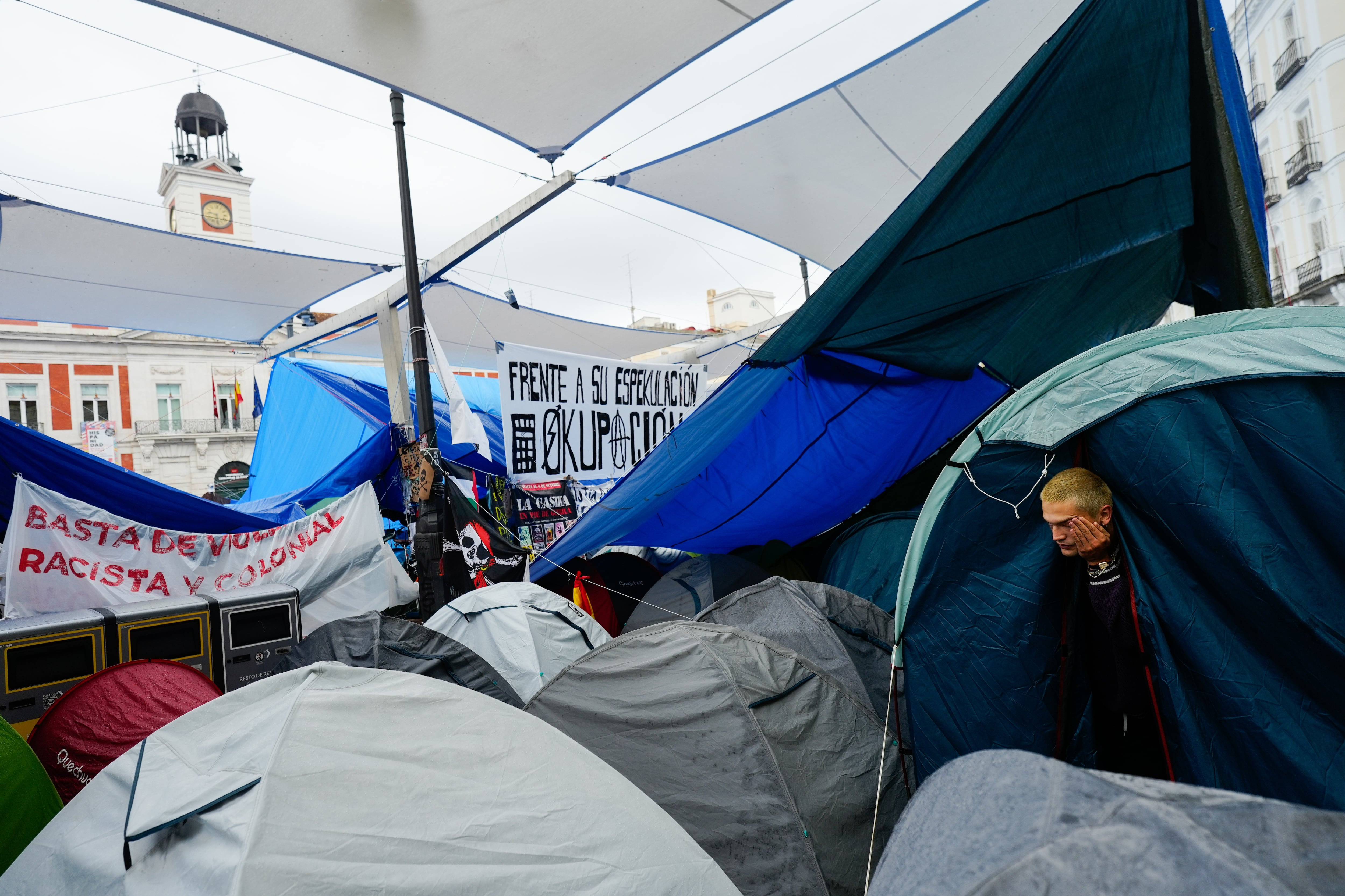 Reacciones a los decretos de vivienda y las acampadas en directo | Junts emplaza al PSOE a sentarse a negociar su propuesta de vivienda: “Depende de ellos”