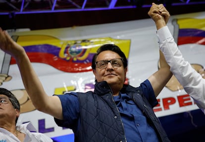 Ecuadorean presidential candidate Fernando Villavicencio campaigns in Quito before being assassinated.