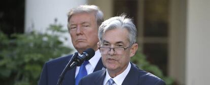 El presidente de EE UU, Donald Trump, junto a Jerome Powell, nominado a la presidencia de la Fed.