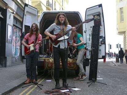 Una de las actuaciones del festival The Great Escape, en las calles de Brighton, dedicado a las nuevas bandas emergentes y definido por la BBC Radio 6 como &#039;el Cannes de la m&uacute;sica&#039;.  