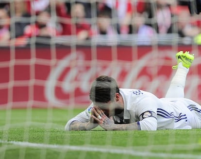 El defensa del Real Madrid, Sergio Ramos en el campo de juego.