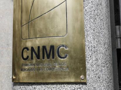 La CNMC abre nuevos expedientes a Mediaset y Atresmedia a la espera de la multa histórica