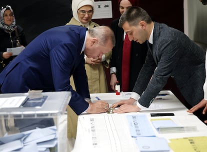 Turkish President Recep Tayyip Erdogan voting on Sunday in Istanbul.