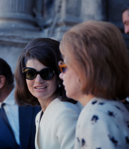 La Duquesa de Alba con Jackie KEnnedy en 1966