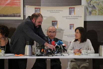 Alfonso Guerra, hoy, en un desayuno de trabajo con la prensa.