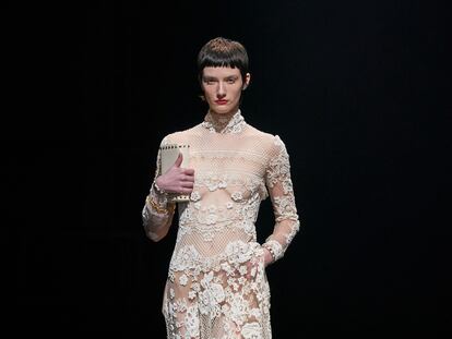 Cultura, nostalgia y romanticismo: así ha sido el emotivo desfile de Valentino