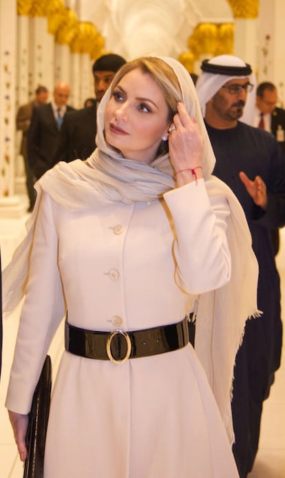 La primera dama de México portó un velo o 'hiyab' para cumplir con las leyes religiosas de Arabia Saudita.