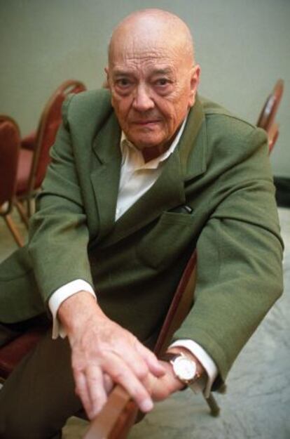 Joaqu&iacute;n Romero Marchent, en 2002.