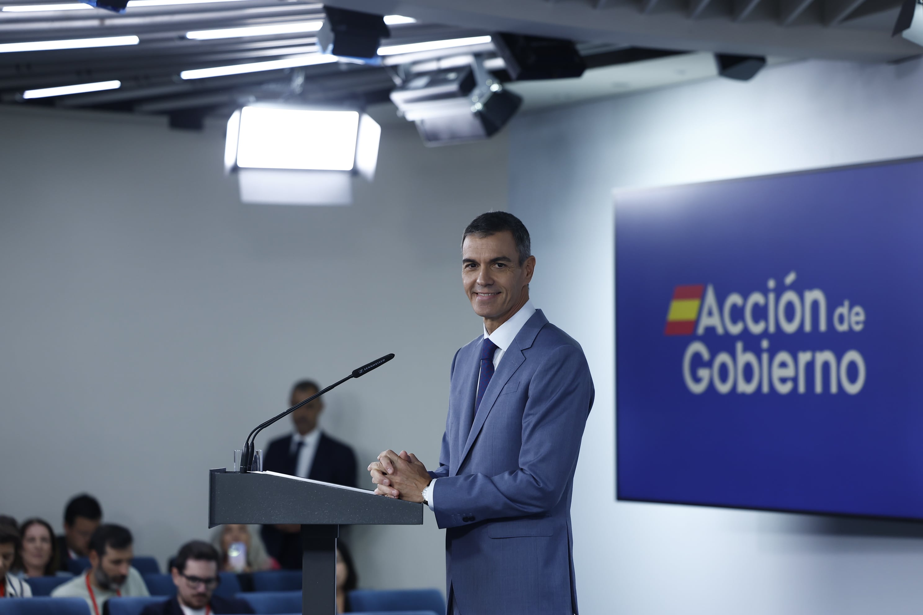El Gobierno arranca los “martes sociales” con un decreto para mejorar las prestaciones por viudedad, incapacidad, para víctimas del terrorismo y de violencia de género