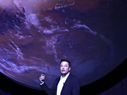 El jefe de SpaceX anuncia un primer viaje al planeta rojo para 100 personas en 2024