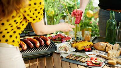 Una parrilla eléctrica te permitirá disfrutar de cenas sencillas y rápidas en cualquier momento.