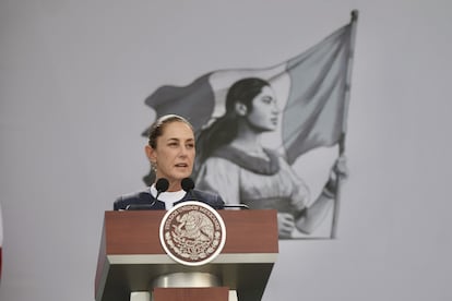 Claudia Sheinbaum en la ceremonia por los 200 años de la promulgación de la Constitución, el 4 de octubre 2024.