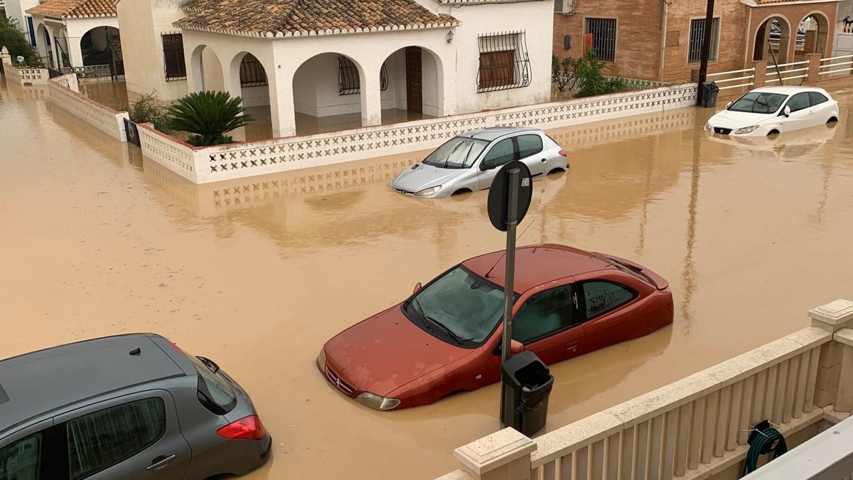 El relato de las víctimas de la dana ‘Adam’ en Oliva: “Ha sido una noche con mucho miedo. Parecía que se nos caía el cielo encima”