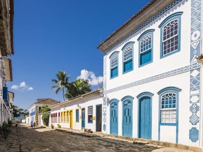 Calle del centro hist&oacute;rico de Paraty, una de las ciudades coloniales mejor conservadas de Brasil. 