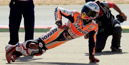 Márquez celebra la victoria en Alcañiz ante sus fans.