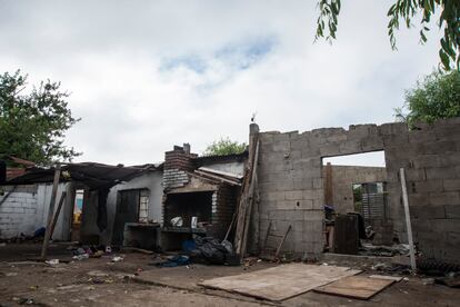 El esqueleto de la casa de los Teliz-de la Cruz antes de ser demolida.