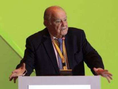 El Secretario General Iberoamericano, Enrique Iglesias, durante su intervención en el IX Encuentro Empresarial Iberoamericano que se celebra en la ciudad de Panamá, donde mañana tendrá lugar la inauguración de la XXIII Cumbre Iberoamericana de Jefes de Estado y de Gobierno.