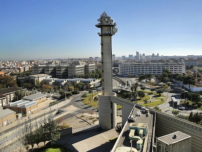 La seu a Burjassot de l'antiga Radiotelevisió Valenciana (RTVV), llogada ara a À punt.