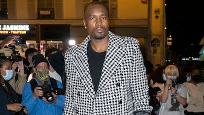 El jugador de baloncesto Serge Ibaka, en la semana de la moda de París el pasado septiembre.