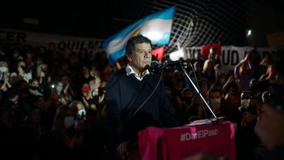 El candidato Facundo Manes en un mitin de su campaña política.