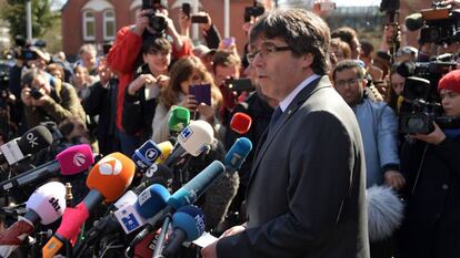 Carles Puigdemont el pasado viernes a su salida de la prisión de Neumunster en Alemania.