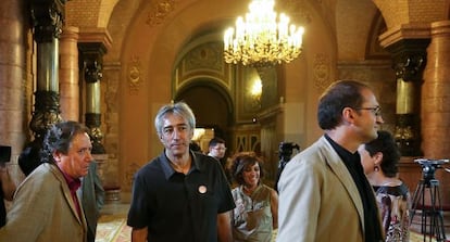 Jaume Bosch (i) y Joan Herrera (d), en el Parlament.