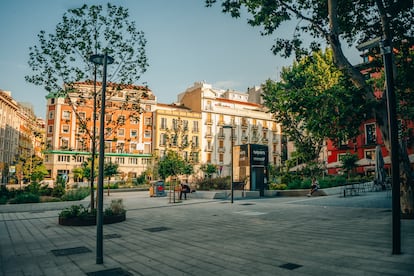En abril finalizaron las obras en la superficie de la plaza del Carmen y en el parking subterráneo, que reabrió como “hub de movilidad” tras dos años inoperativo.