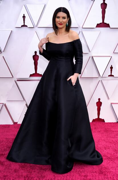 Laura Pausini, de Valentino en los Oscar.