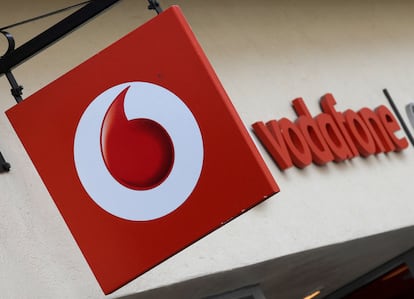 Tienda de Vodafone en Oxford (Reino Unido).