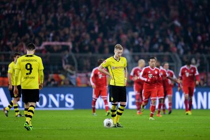 Reus se lamenta después de uno de los goles del Bayern
