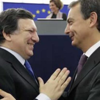 José Luis Rodriguez Zapatero junto con el presidente de la Comisión Europea José Manuel Durao Barroso